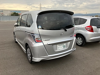 Заказать HONDA FREED HYBRID