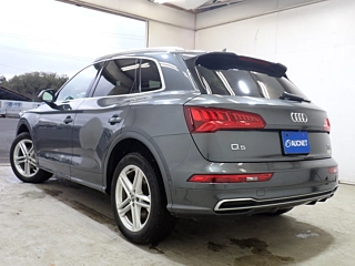 Заказать AUDI Q5