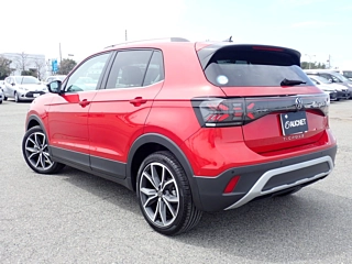 Заказать VOLKSWAGEN T-CROSS