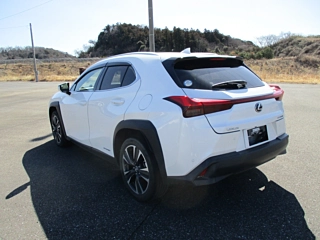 Заказать LEXUS UX
