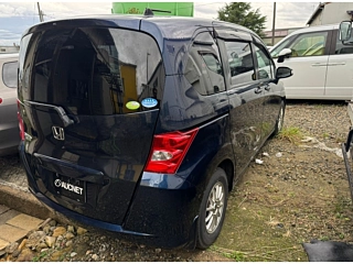 Заказать HONDA FREED