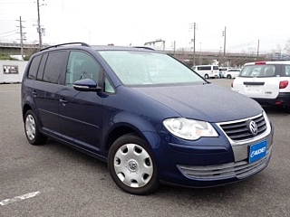 Заказать VOLKSWAGEN GOLF TOURAN