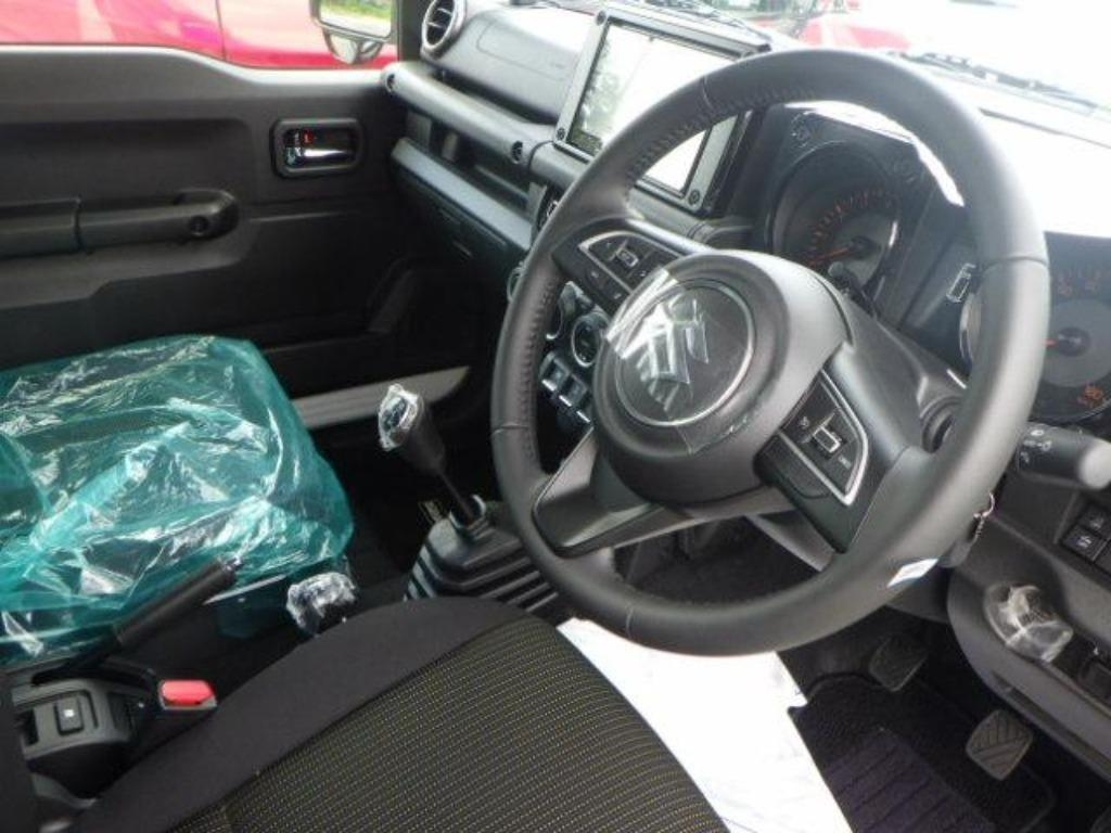 SUZUKI JIMNY NOMADE 2025