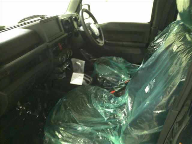 SUZUKI JIMNY NOMADE 2025