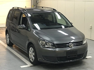 VOLKSWAGEN GOLF TOURAN