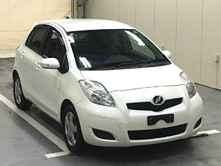 TOYOTA VITZ