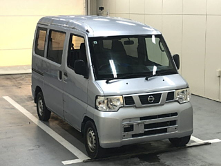 NISSAN CLIPPER VAN