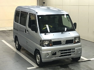 NISSAN CLIPPER VAN