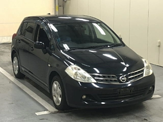 NISSAN TIIDA