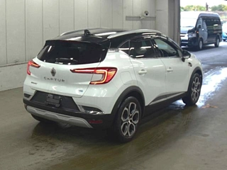 Заказать RENAULT CAPTUR