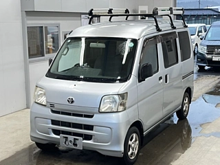 TOYOTA PIXIS VAN