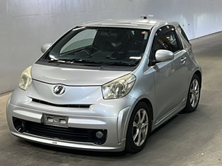 TOYOTA IQ