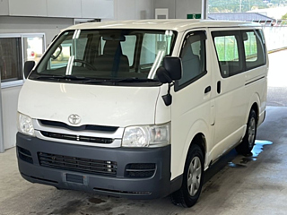 TOYOTA REGIUS ACE VAN