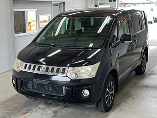 MITSUBISHI DELICA D5