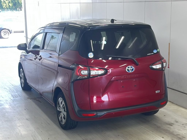 TOYOTA SIENTA 2019