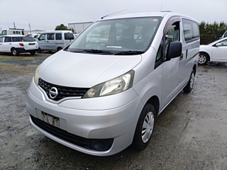 NISSAN NV200