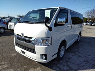 TOYOTA HIACE VAN