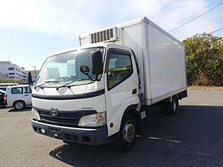 TOYOTA DYNA