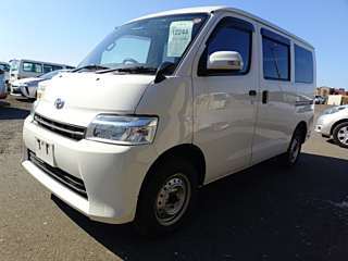 TOYOTA TOWN ACE VAN