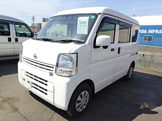 NISSAN CLIPPER VAN