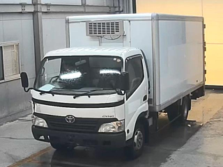 TOYOTA DYNA