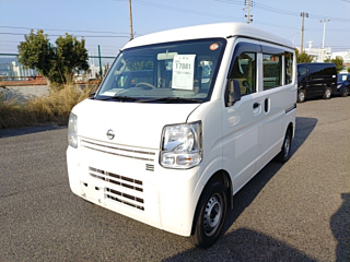 NISSAN CLIPPER VAN