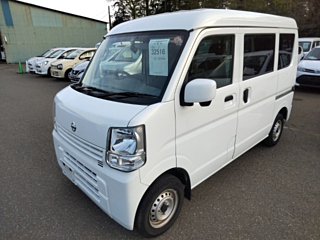 NISSAN CLIPPER VAN