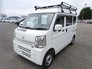 NISSAN CLIPPER VAN