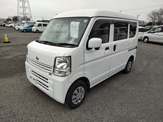 NISSAN CLIPPER VAN