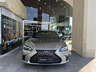 Заказать LEXUS ES