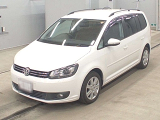 VOLKSWAGEN GOLF TOURAN