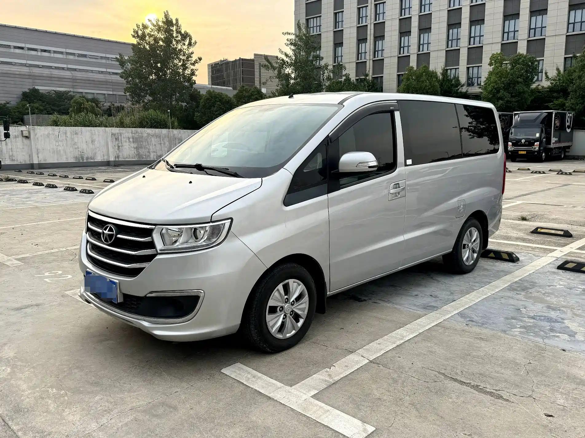 JAC REFINE REFINE M3 2018