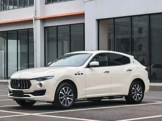 Заказать MASERATI LEVANTE