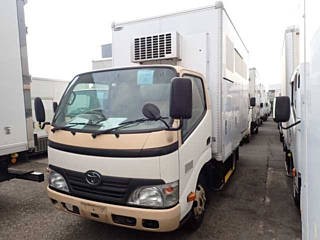 TOYOTA DYNA