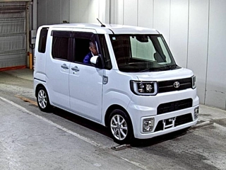 TOYOTA PIXIS MEGA