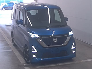 NISSAN ROOX