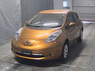 NISSAN LEAF