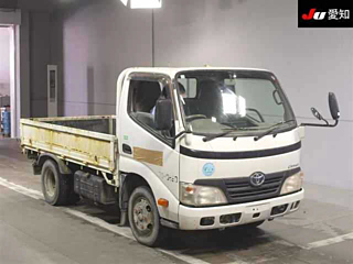 TOYOTA DYNA