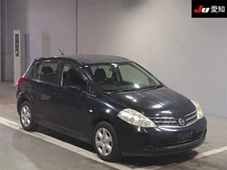NISSAN TIIDA