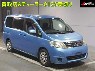 NISSAN SERENA