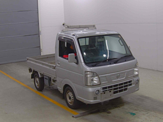 NISSAN CLIPPER TRUCK