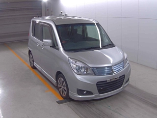 MITSUBISHI DELICA D2