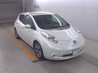 NISSAN LEAF