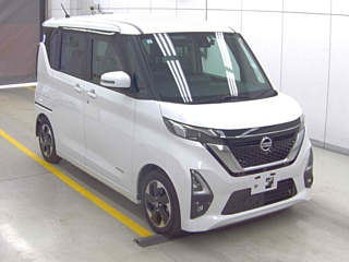 NISSAN ROOX
