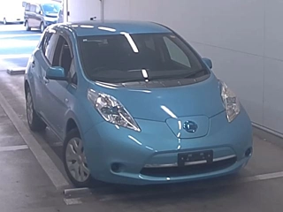 NISSAN LEAF