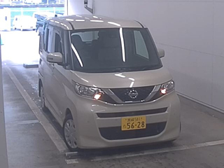 NISSAN ROOX