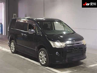 MITSUBISHI DELICA D5