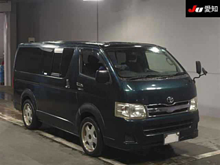 TOYOTA HIACE VAN
