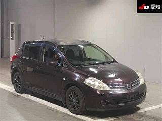 NISSAN TIIDA