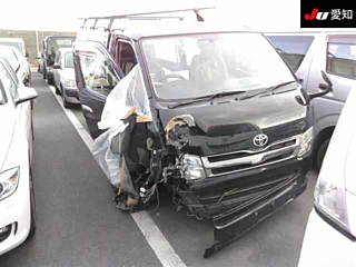 TOYOTA HIACE VAN